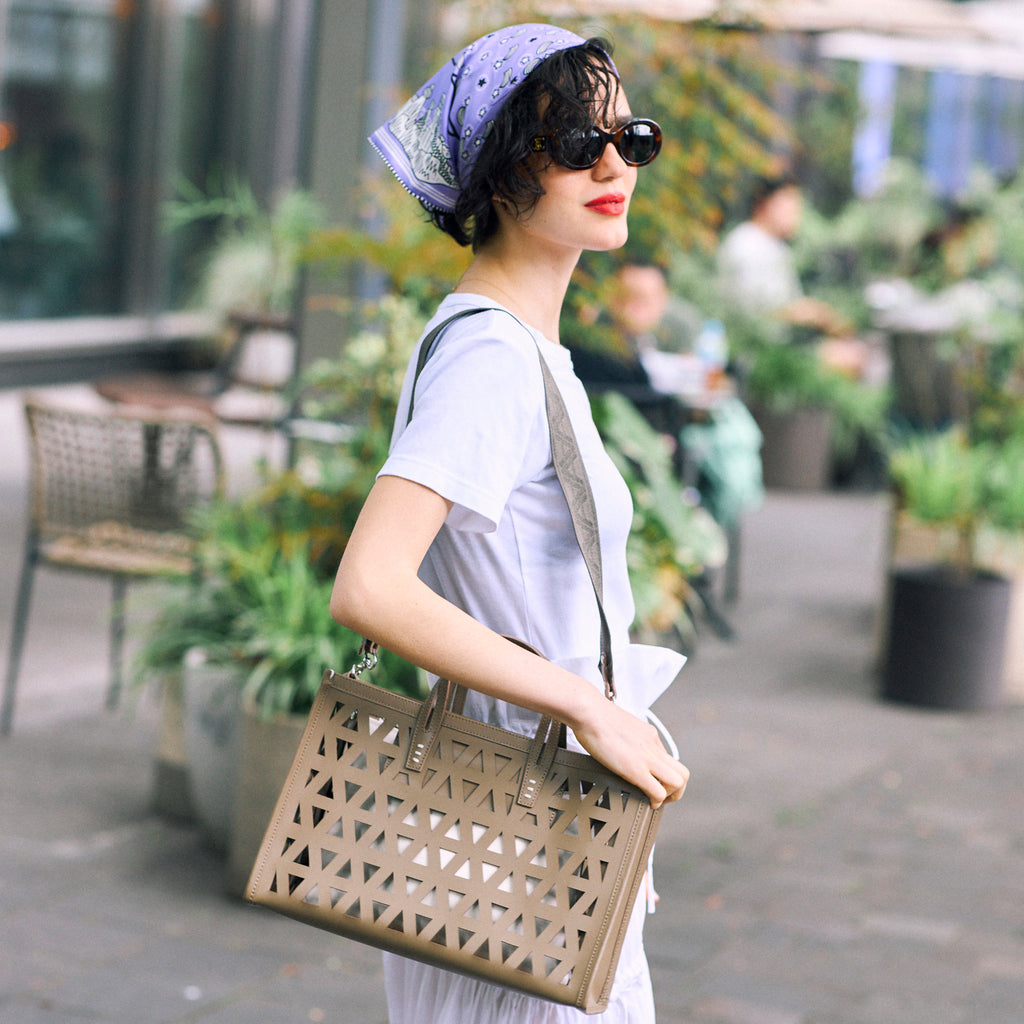 ✳︎現行品✳︎ A VACATION Bread M Cutwork Bag A VACATION(ア ヴァケーション)のBREAD M（CUT WORK）通販