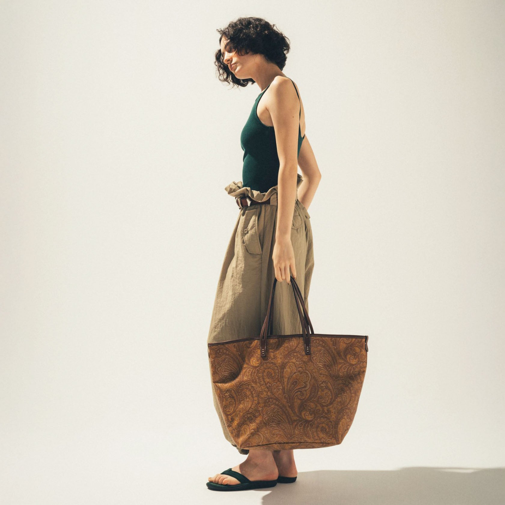 A VACATION ONLINE STORE